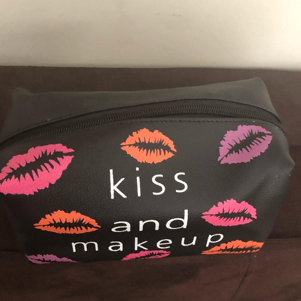 Make up bag - Picture 3 of 3